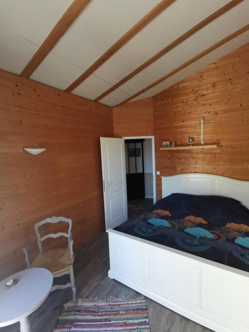 Entre Ventoux Et Luberon, Appartement Dans Maison. Malemort-du-Comtat Exterior foto